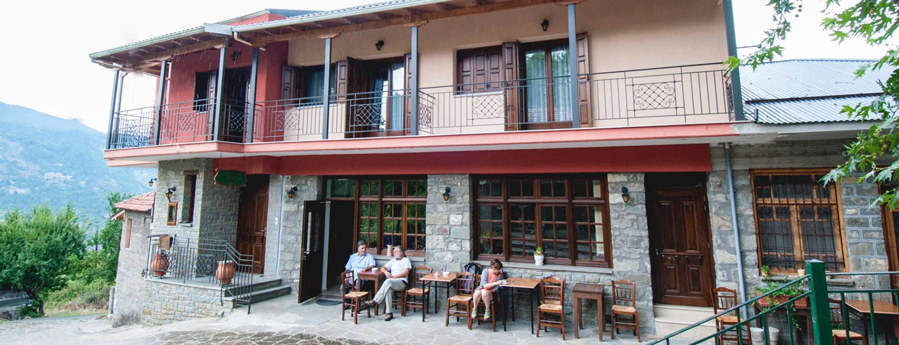 Vourmpiani Guesthouse, Restaurant